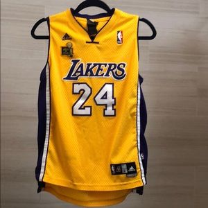 Adidas laker top #24